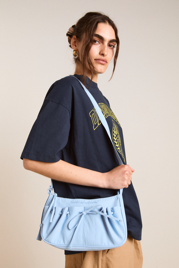 Aw25-dm-2079 Zuri Bag Blue